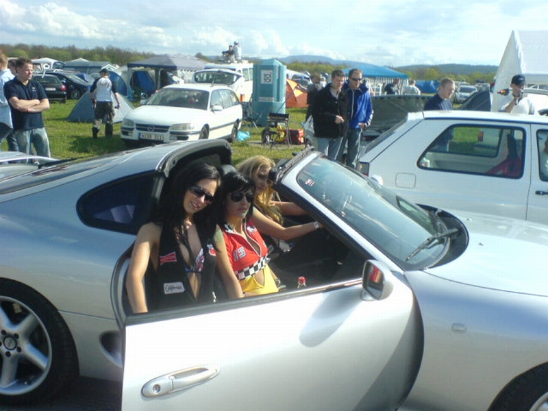 http://www.coupe-parts.de/001GRW.jpg