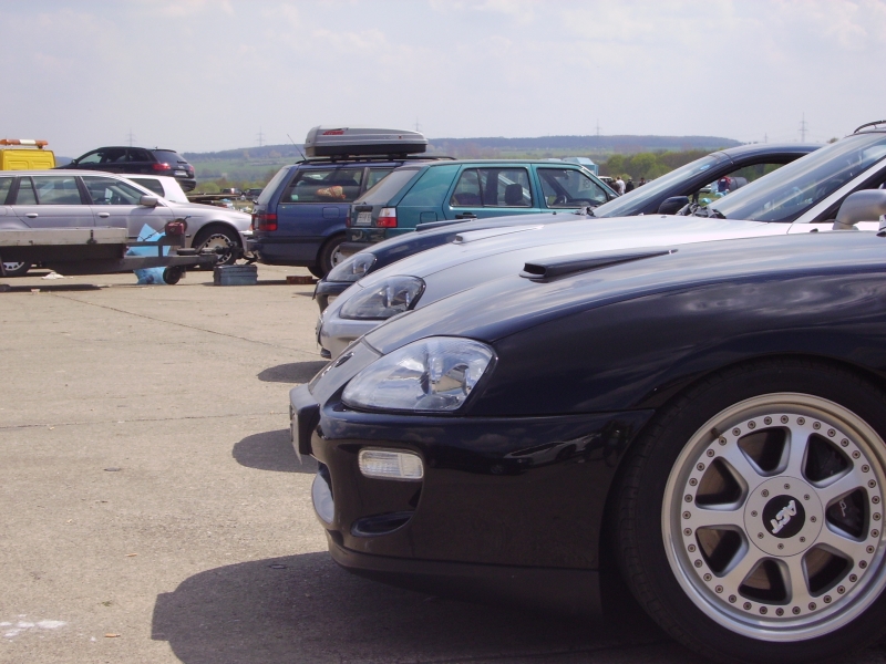 http://www.coupe-parts.de/13.Supras.jpg